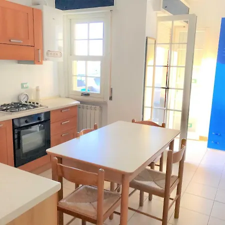 Green Marine Apartment *